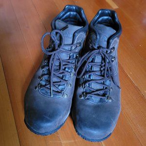 Men's Brown Leather Dunham Hiking Boots